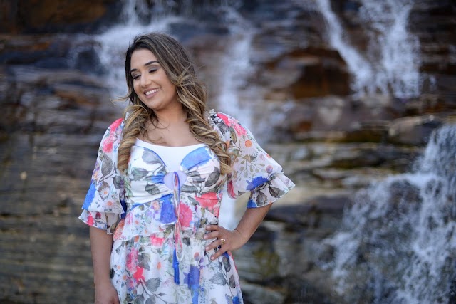 Danielle Cristina retoma parceria com Anderson Freire em seu novo single e videoclipe "Amor e Sacrifício"