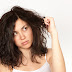 Tips cara merawat rambut kering secara alami