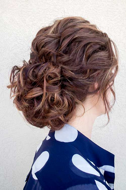 49 Elegant Prom Hairstyles for Curly Hair Women  Hairstylo