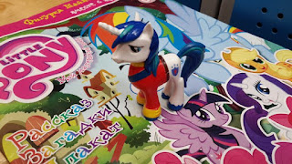 MLP Shining Armor Magazine Figure by Egmont