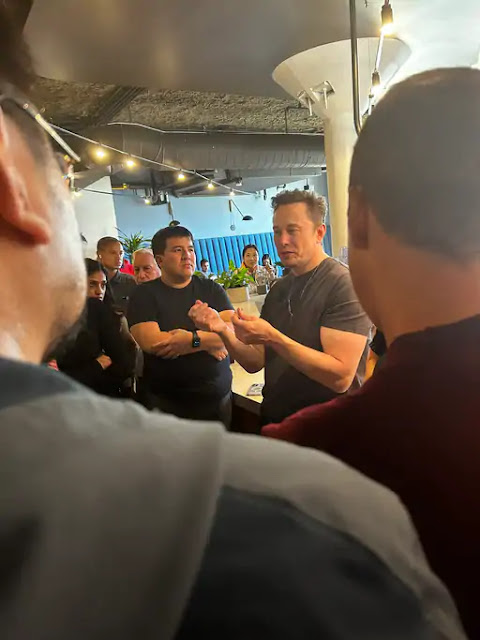 Elon Musk Reached Twitter Headquarters