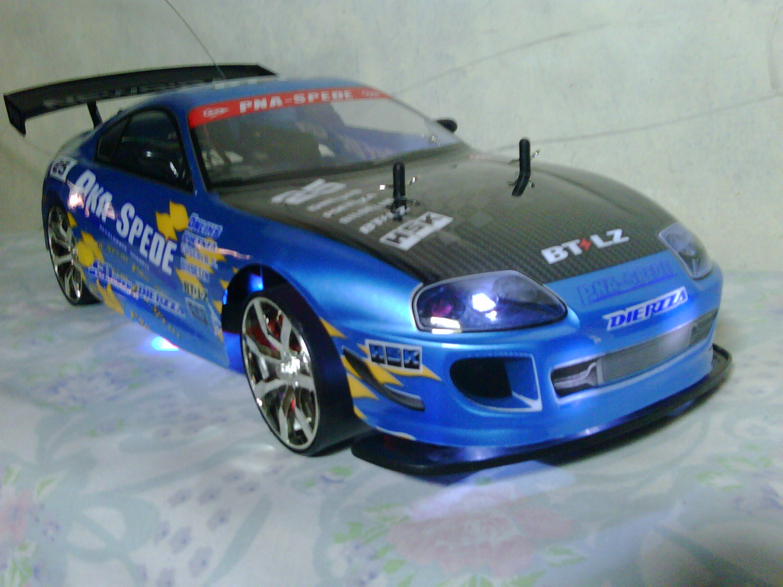 Mobil RC Drift Toyota Supra Mobil Remote Control RC Drift