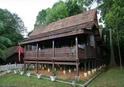 .: SENI BINA RUMAH MELAYU TRADISIONAL