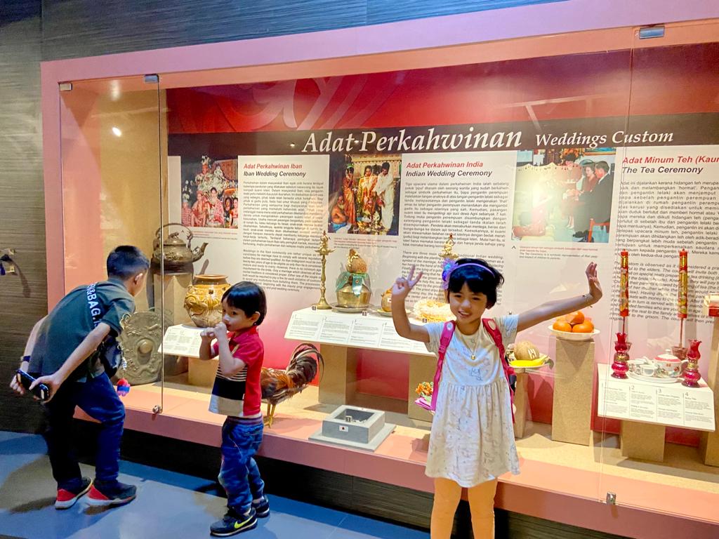 Bawa Anak-Anak Ke Muzium Adat & Teratak Zaba