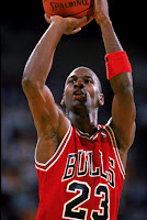 Banyak orang mengenal Michael Jordan sebagai pemain bola basket terbaik sepanjang masa.