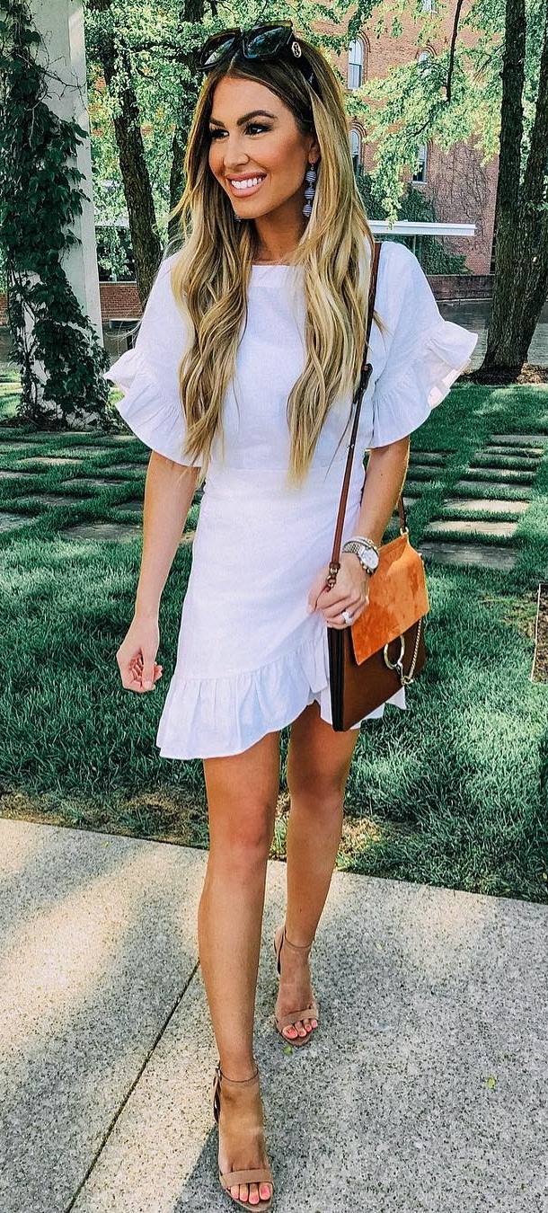 summer outfit ida / white ruffle dress + bag + heels
