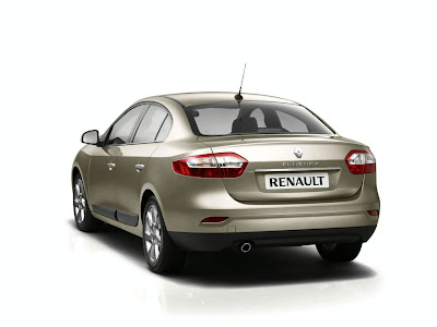 2010 Renault Fluence - Rear Angle