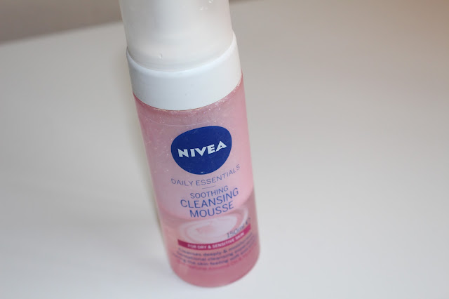 nivea soothing cleansing mousse