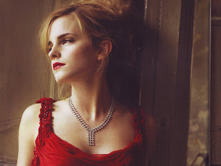 Emma Watson Hot HD Wallpaper