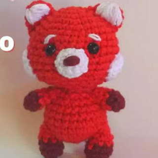 Panda Rojo Amigurumi a Crochet