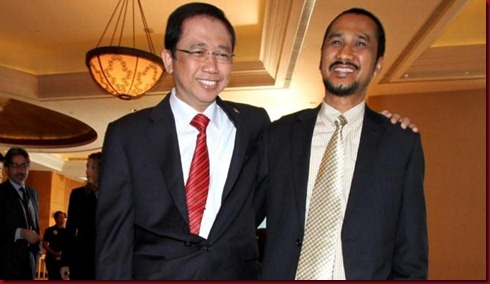 Ketua DPR Marzuki Alie (kiri) mengatakan kasus yang melibatkan anggota