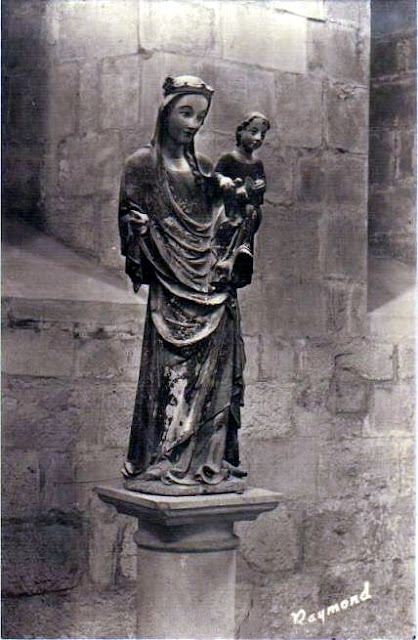 Imagen de la Virgen (llamada del Coro) sobre 1930.  S. XIV. Monasterio de Vallbona de las Monjas