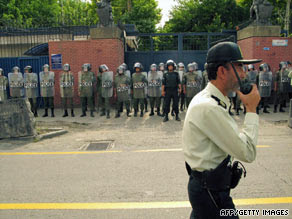 iran-opposition-delays-rally-after-crackdown