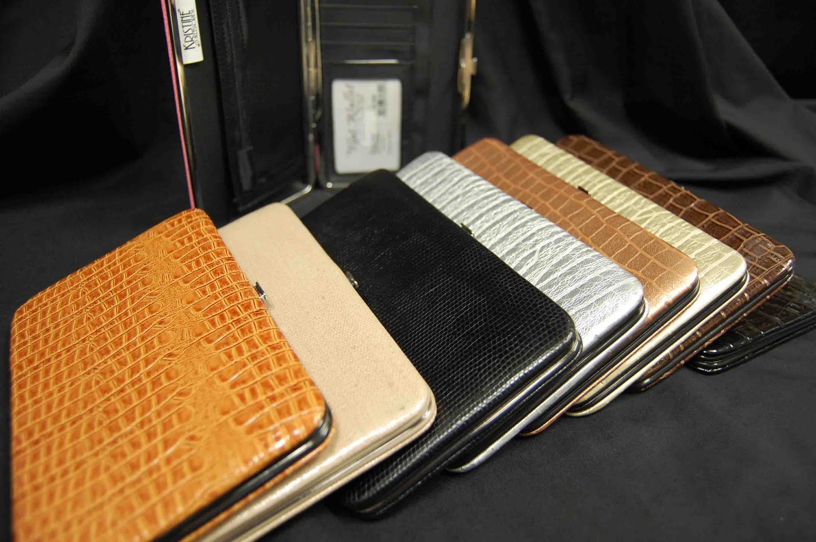 Flat Wallets