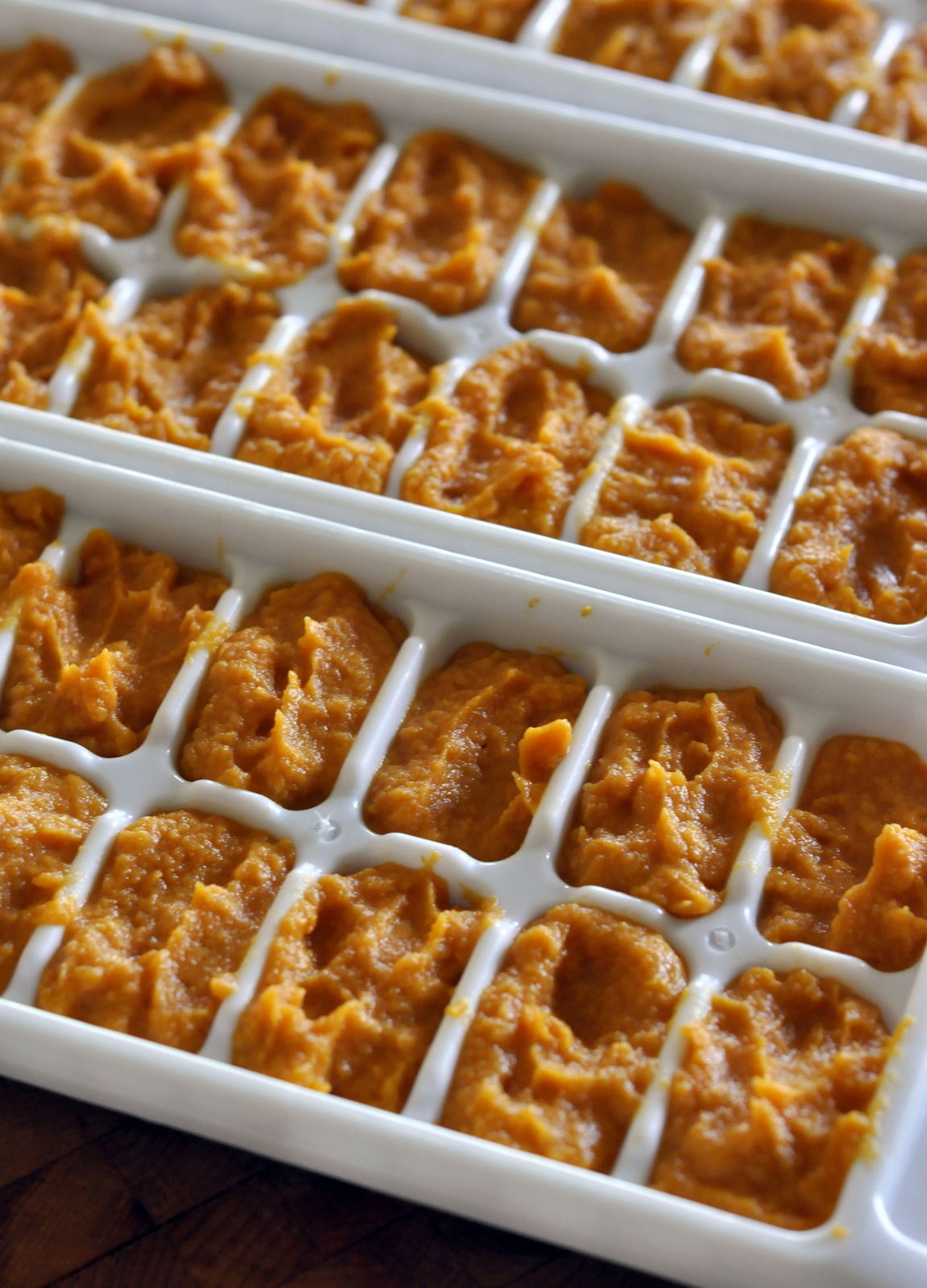 How To: Make and Freeze Homemade Baby Food {Sweet Potato Purée}