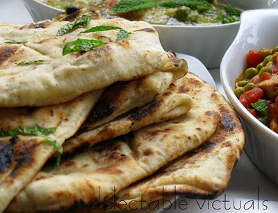 easy recipe Mint, Fennel and Garlic Naan indian