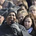 Aretha's bow hat makes subdued appearance at inauguration  