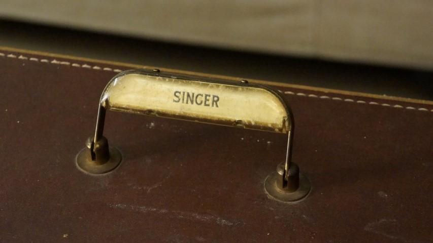 Still Stitching - Vintage Sewing Machines: Reconditioning a Singer 99 Case  - Part 2: Removing Fabric