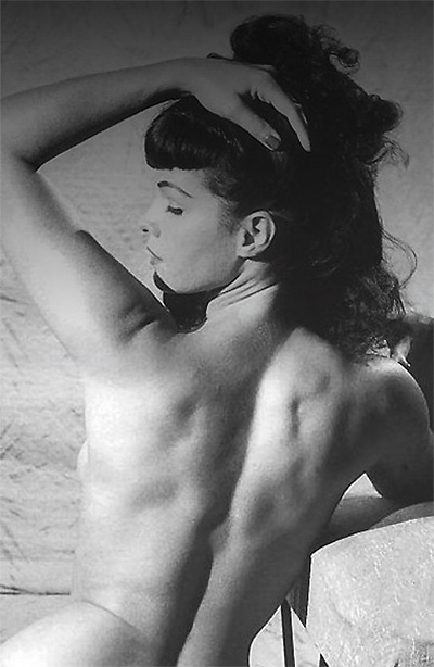 Sneak Peek Bettie Page Reveals All