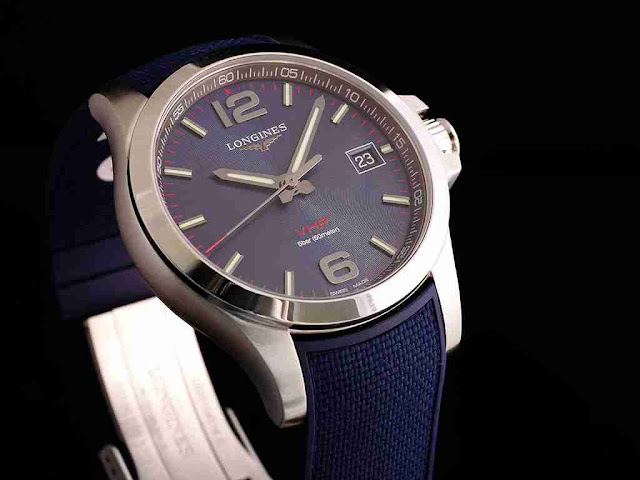 Réplique Montres Longines Conquest V.H.P. Automatique Cadran Bleu Sunburst acier inoxydable 41mm De Luxe