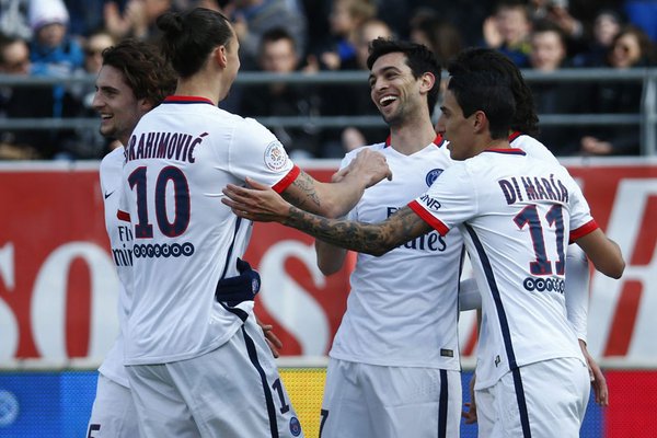 la joie de pastore et des parisiens après leur but contre troyes