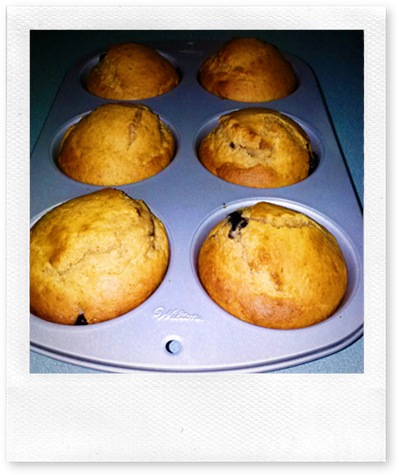 MaggieLamarre-Banana-blueberrycupcakes