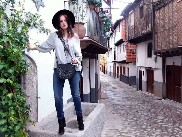 fashion, moda, look, outfit, blog, blogger, walking, penny, lane, streetstyle, style, estilo, trendy, rock, boho, chic, cool, casual, ropa, cloth, garment, inspiration, fashionblogger, art, photo, photograph, Avilés, oviedo, gijón, asturias, hat, jersey, sweater, hervas, salamanca, jeans, vaqueros, kimono, sombrero,