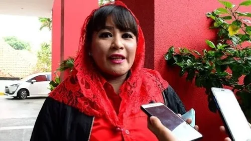 Minta Jokowi Tidak Perpanjang PPKM Darurat, Dewi Tanjung: Saya Punya Feeling, Ada Misi Jahat Untuk Jatuhkan Bapak