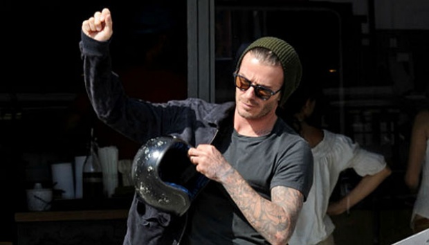 David Beckham Menunggangi Motor Chopper
