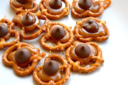 Salted Caramel Pretzel Buttons