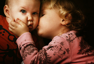 HD Wallpaper baby kids kiss  | HDWallpaper kiss  kids | baby kids hd photos | hd image baby kids | best wallpaper baby | top10 baby wallpaper | baby kiss  hd wallpaper desktop | latest wallpaper | new baby hd wallpaper | Beutifull Cute hd wallpapers  baby kiss desktop | Beutifull Cute hd wallpapers  baby | kids kiss  girls and boys  wallpapers