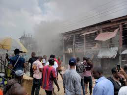 Fire levels Onitsha synthetic market, many dreaded caught