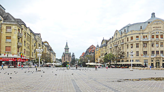 Victoria Square