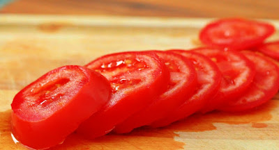 Tomato To Cure Dark Lips