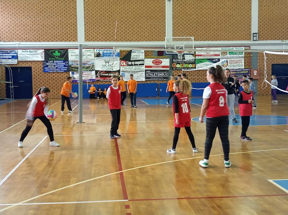 Αγώνες πετοσφαίρισης (βόλεϋ) της ομάδας του Δημοτικού Σχολείου Μυρσίνης με ομάδες άλλων σχολείων στο ΑΕΘΛΙΟΝ / 7-3-2023