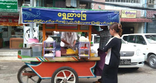 Four-wheeled wooden carts are especially designed for showcasing snacks and storing utensils or Snacks on wheels