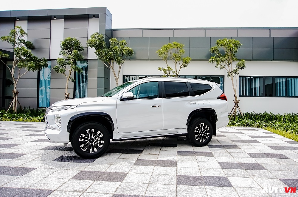 Mitsubishi Pajero Sport 2020