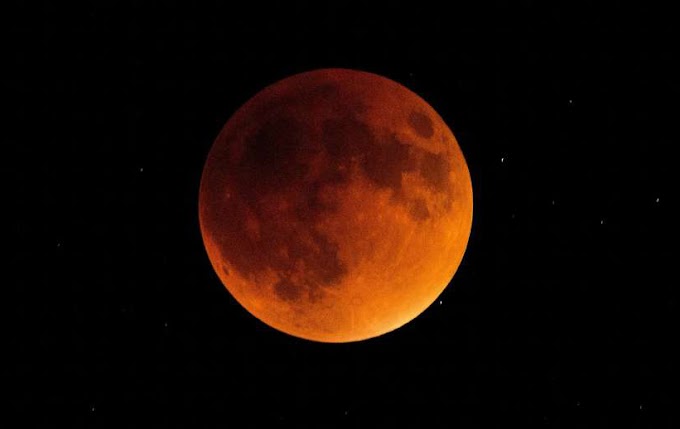 Penampakan Aneh Super Blue Blood Moon di Beberapa Daerah 