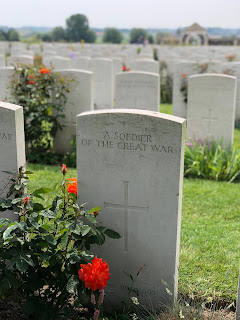 Gravestone at Tyne Cot: A Soldier of the Great War