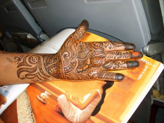 Aishwarya Rai Hand With A Mehendi