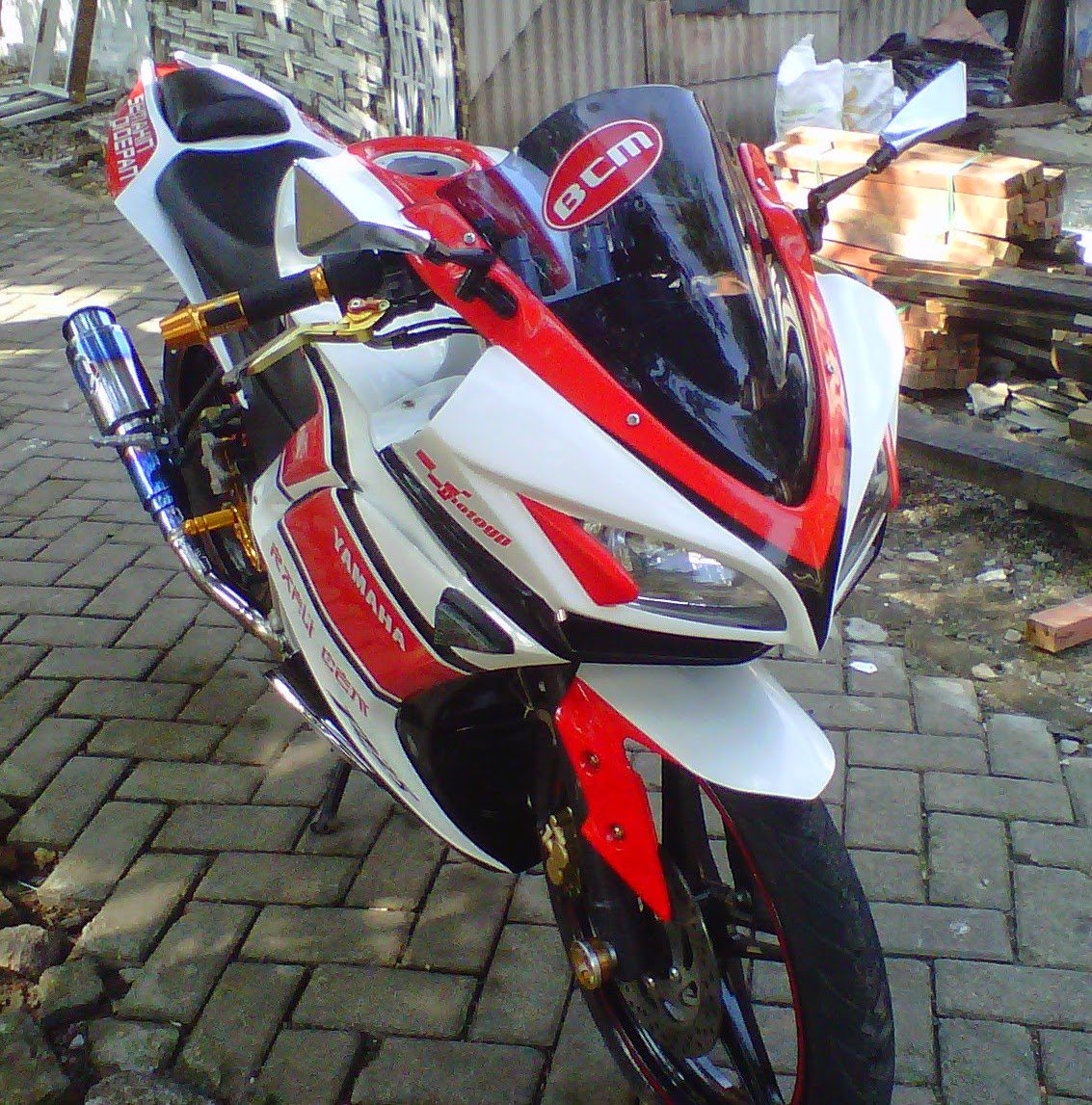 Sentral Modifikasi Jawa Timur New Vixion Modif R25