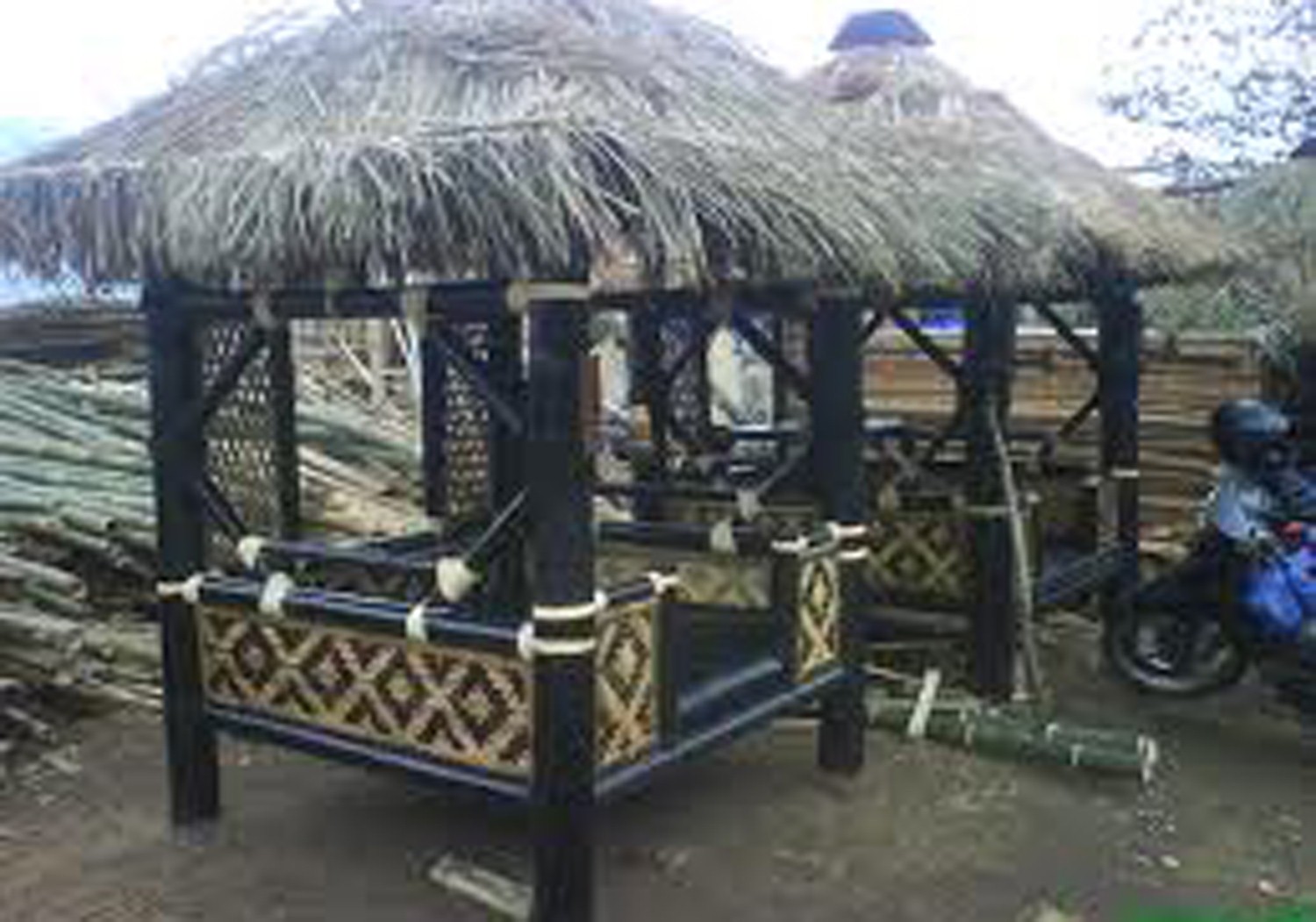 Desain Rumah Gazebo Saung Minimalis Dari Bambu Dan Kayu Agar