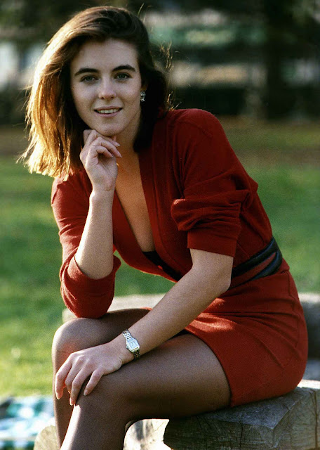 Young Elizabeth Hurley 