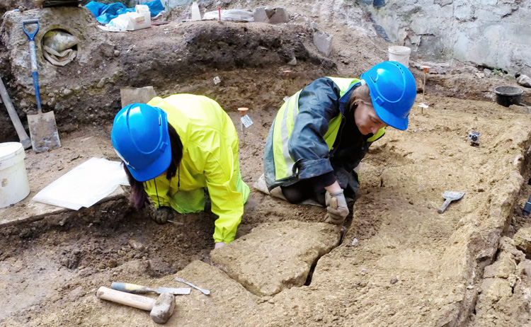 Roman fresco unearthed in London