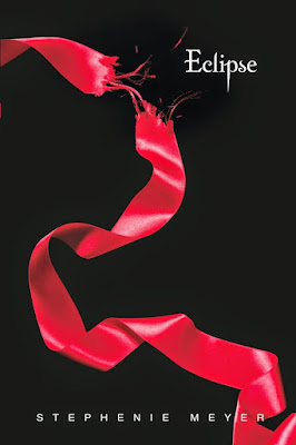 Portada del libro Eclipse de Stephenie Meyer, lleno de acción, romance y dilemas sobrenaturales