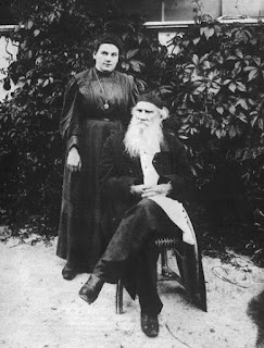 Leo Tolstoy with his daugther Alexandra