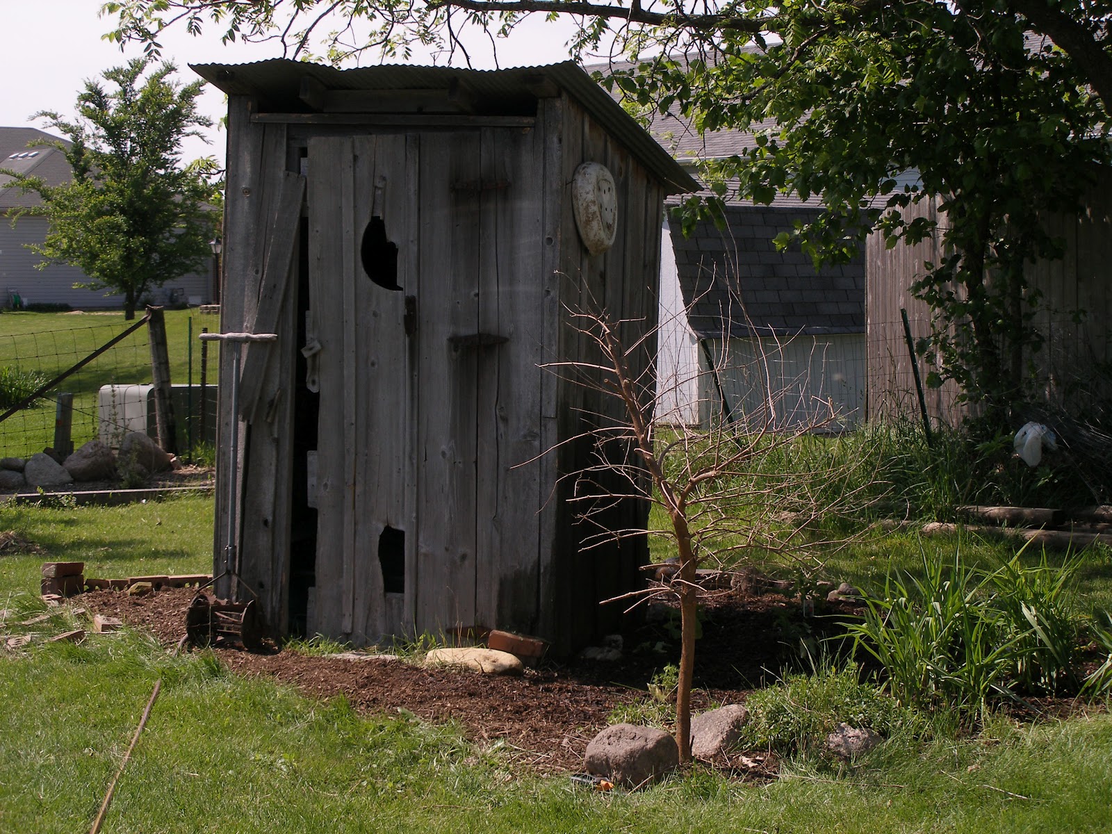 The Stone House Primitives: The Outhouse Garden