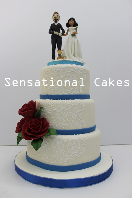 COUPLE SUGAR FIGURINES WEDDING CAKE SINGAPORE 