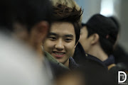 .EXO D.O KYUNGSOO : COME IN TO D :121122 [Incheon airport to Singapore] . (incheon do )