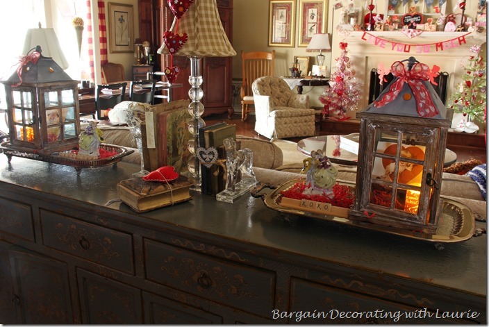 Valentine Decor-Bargain Decorating with Laurie